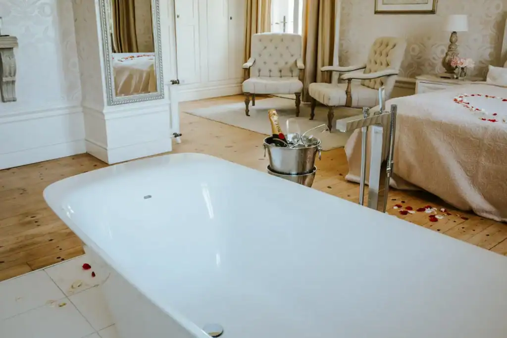 Gutschein Hochzeitssuite mit freistehender Badewanne