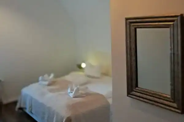 Doppelzimmer mit Badewanne in Schloss Krugsdorf bei Pasewalk